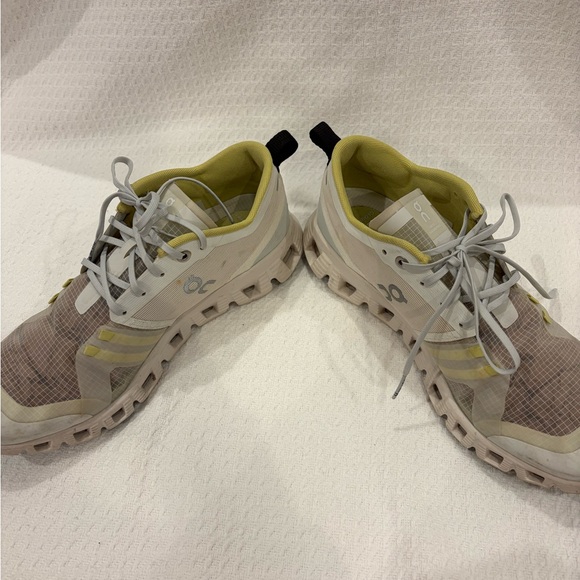 On Cloud X Shift Helion Women’s Running Shoes Size 8.5 White Yellow Swiss - Picture 12 of 14